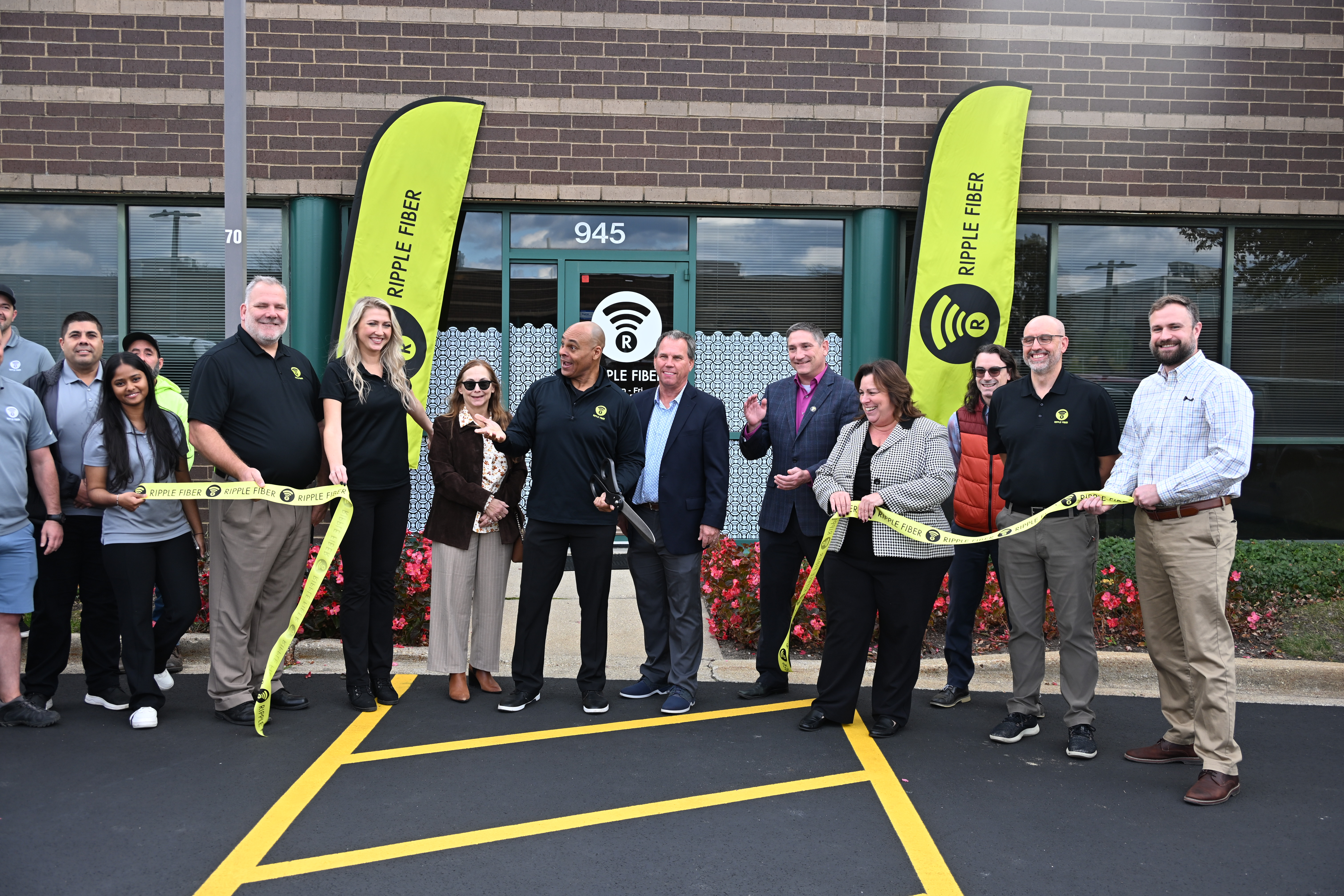 Ripple Fiber Hosts Ribbon Cutting to Celebrate Opening of Itasca, Illinois Office